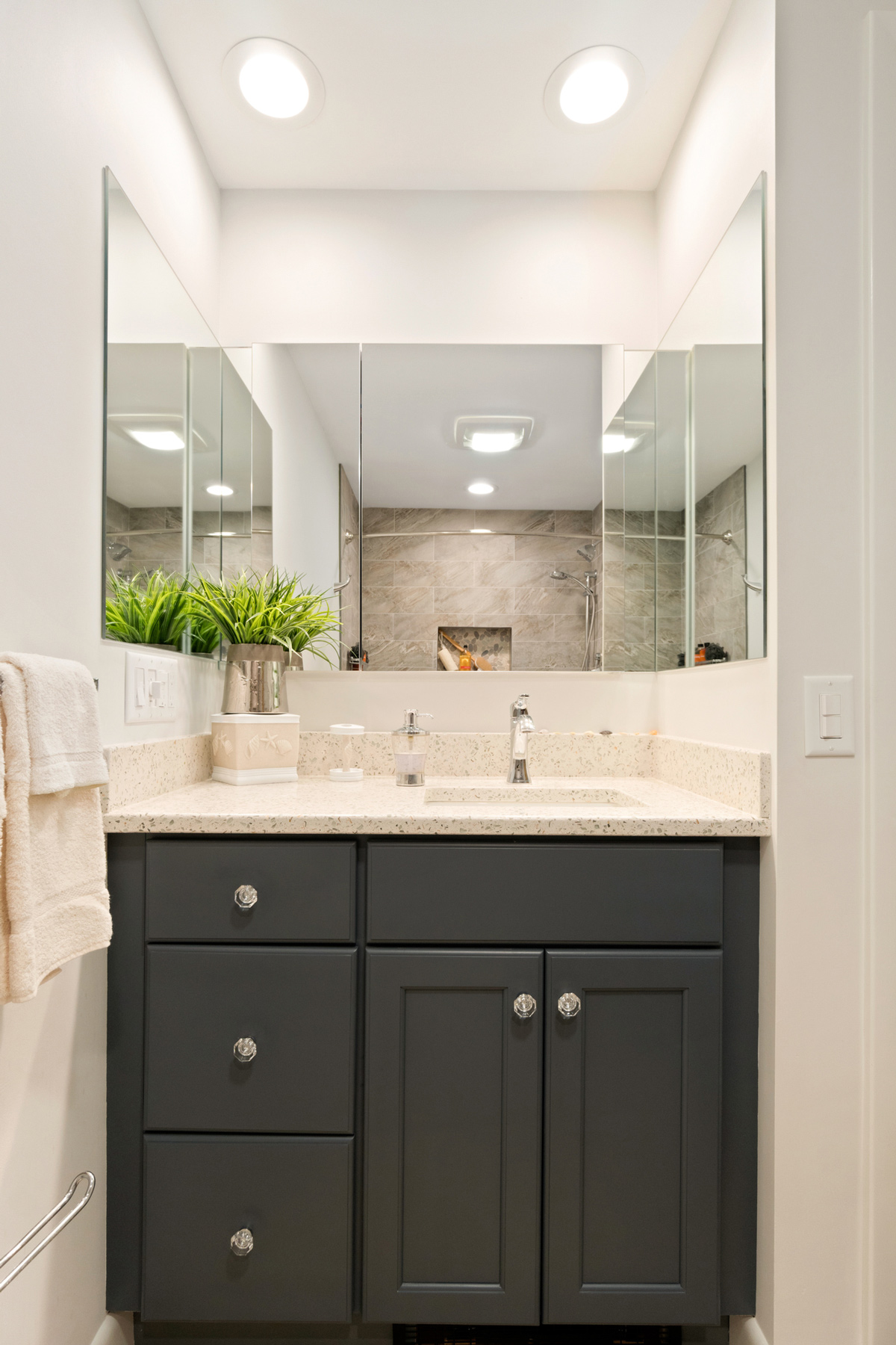 Natural-Stone-Retreat-Bathroom-Juno-Lighting