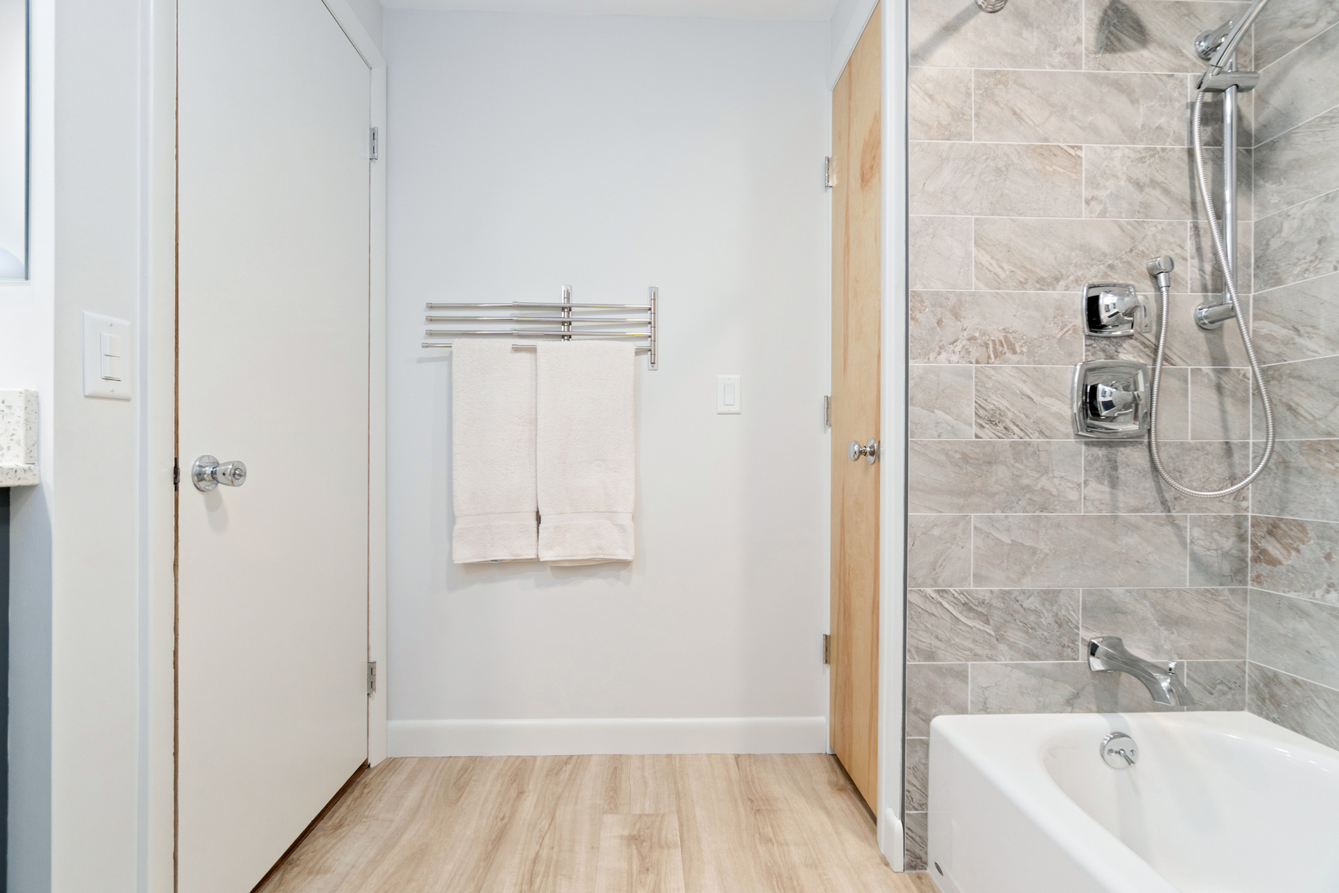 Natural-Stone-Retreat-Bathroom-Kargo-Tile