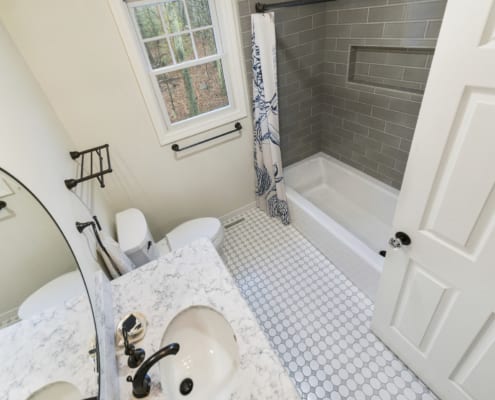 Timeless-Traditional-Bathroom-Dove-Gray-Subway-Tile