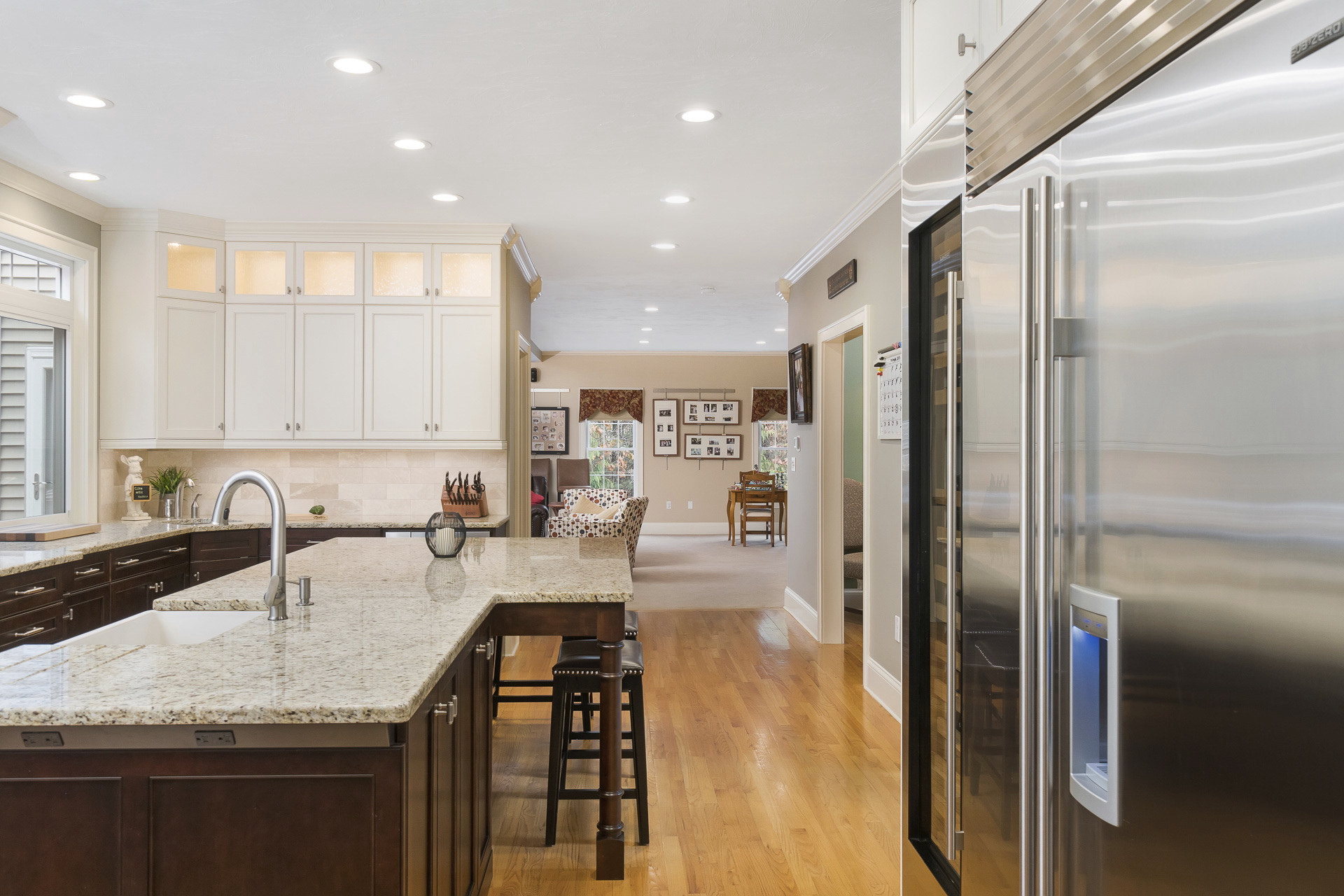Traditional-Gourmet-Kitchen-SubZero