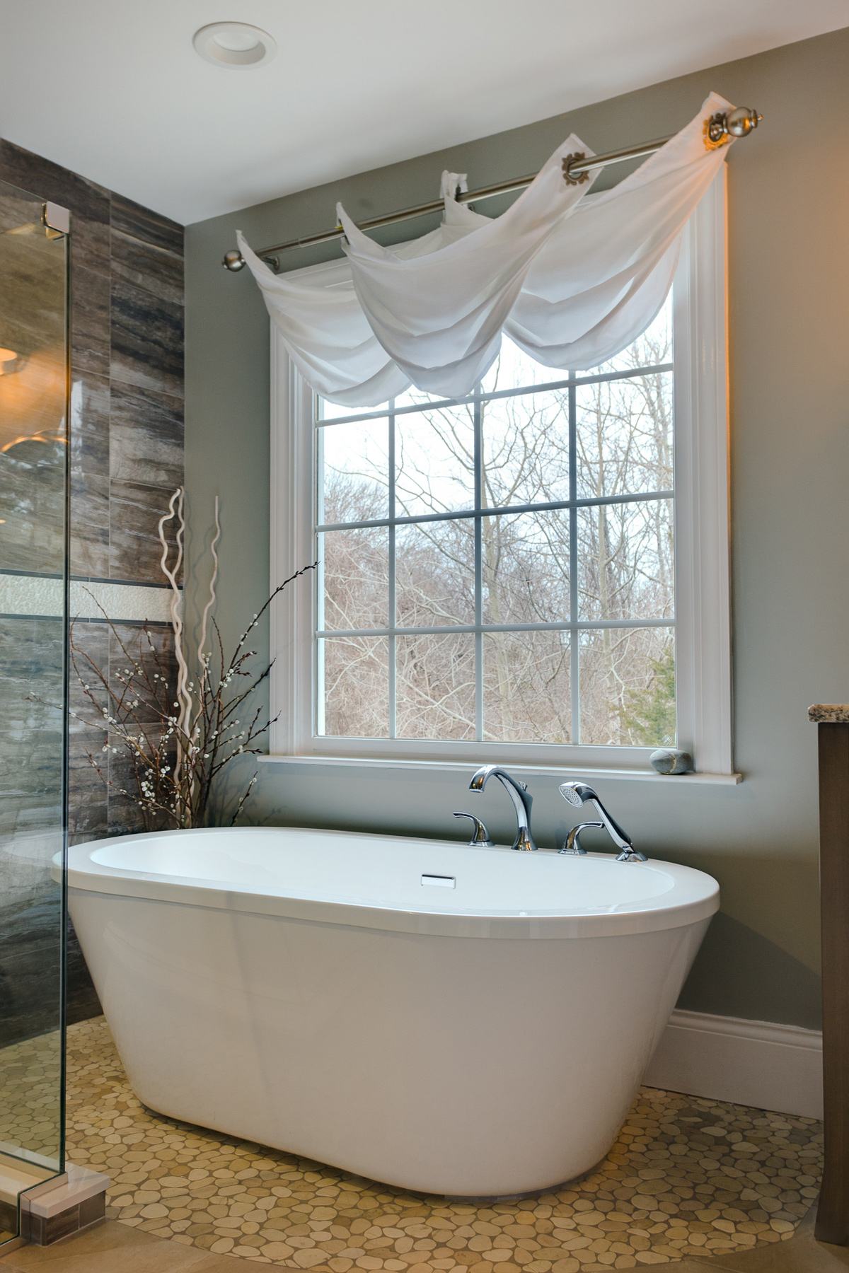 Tranquil-Master-Bathroom-Addison-Roman-Tub
