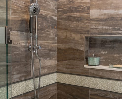 Tranquil-Master-Bathroom-Daltile-River-Marble