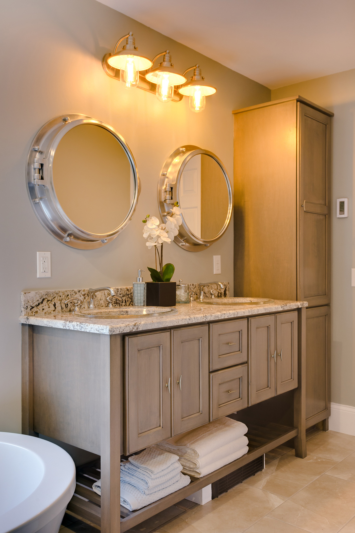 Tranquil-Master-Bathroom-Versiniti-Cabinets