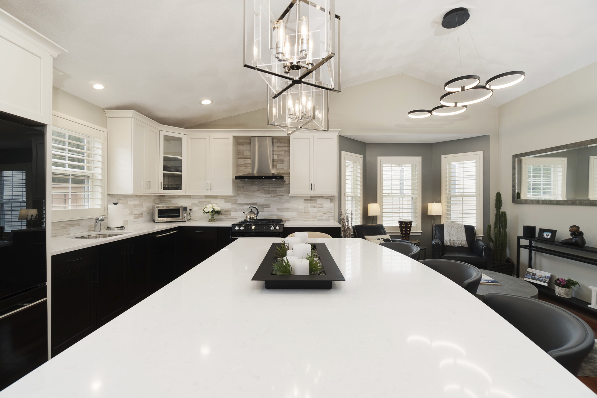 Two-Tone-Modern-Kitchen-Cambrio-Quartz