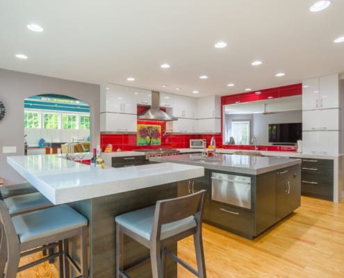 Fun-And-Lively-Kitchen-Remodel