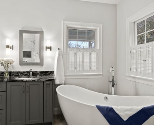 Luxurious Narragansett Master Bathroom