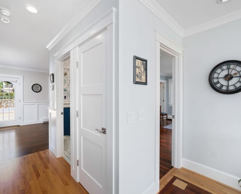hallway-closet-storage